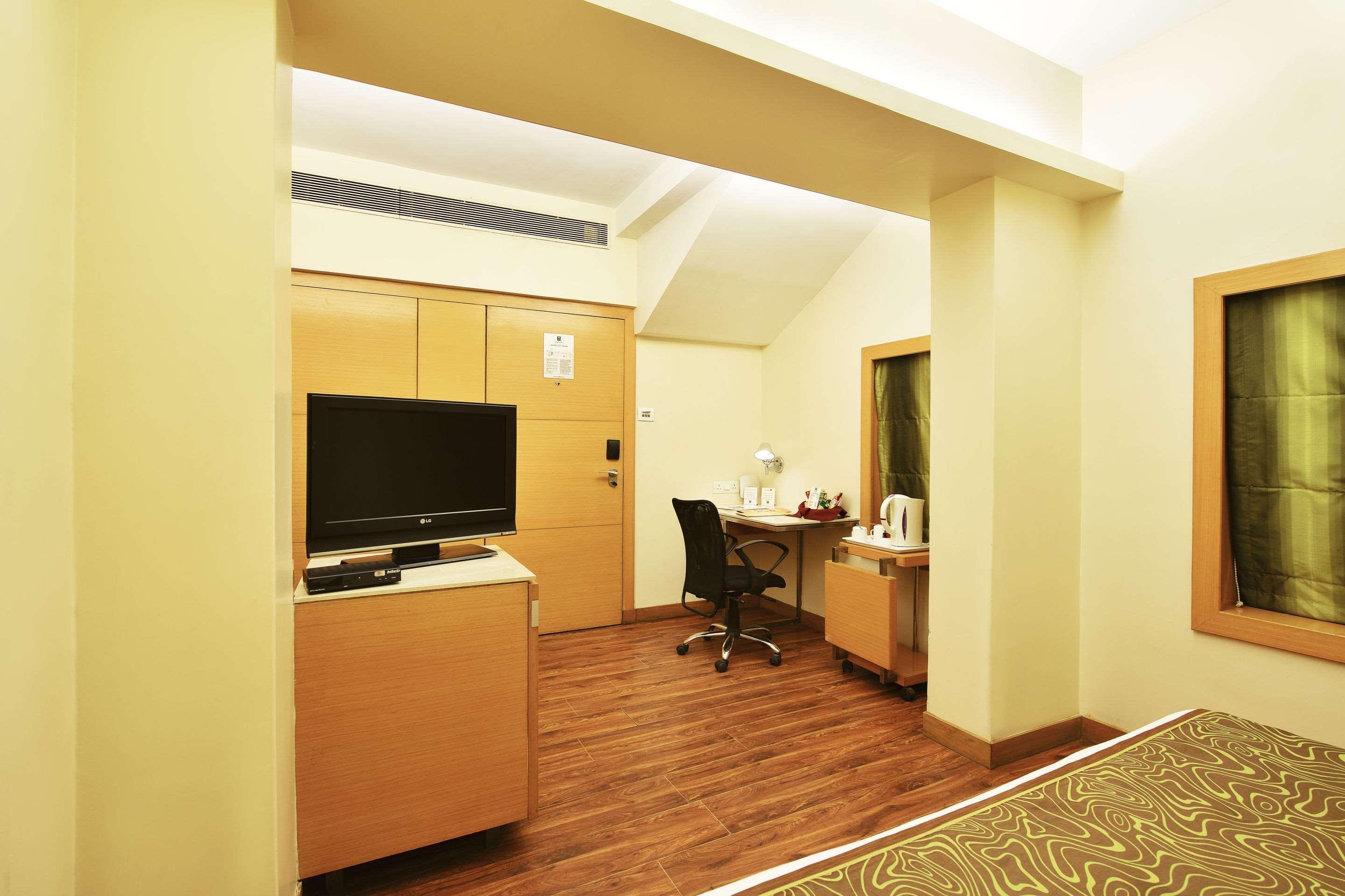 Hotel Heritage Formerly Known As Comfort Inn Heritage Mumbai Exterior photo